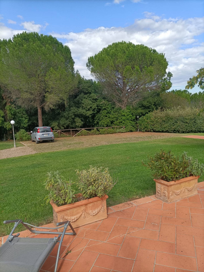 Villa in affitto a Capraia e Limite