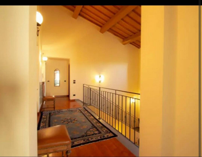 Villa in affitto a Capraia e Limite