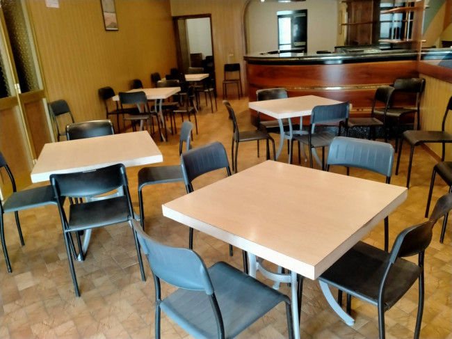 Fondo Commerciale in vendita a Montopoli in Val d'Arno