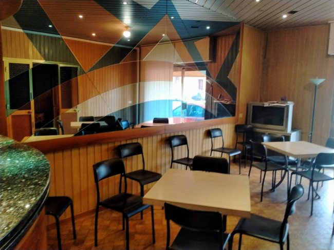 Fondo Commerciale in vendita a Montopoli in Val d'Arno