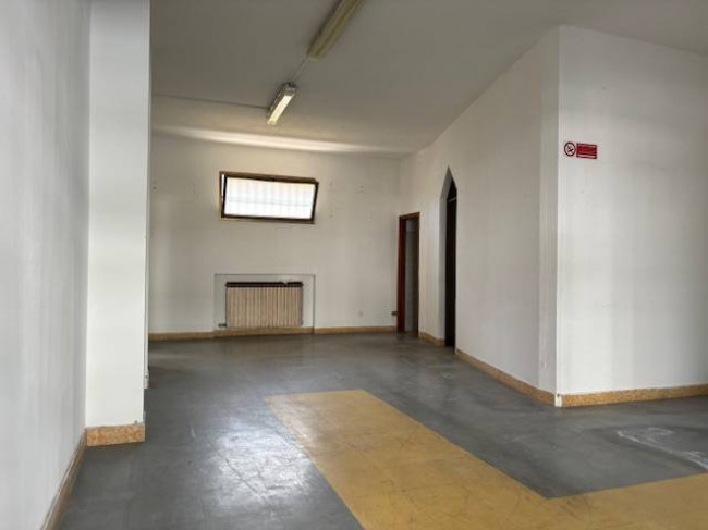 Fondo Commerciale in affitto a Empoli