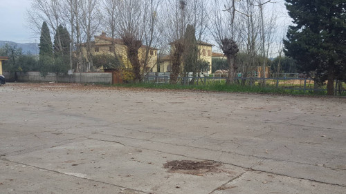 Deposito in vendita a Empoli