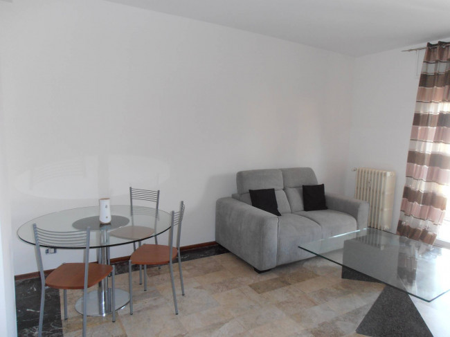 Appartamento in affitto a Luino