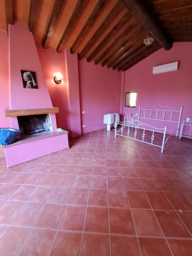 Casa indipendente in affitto a Vinci