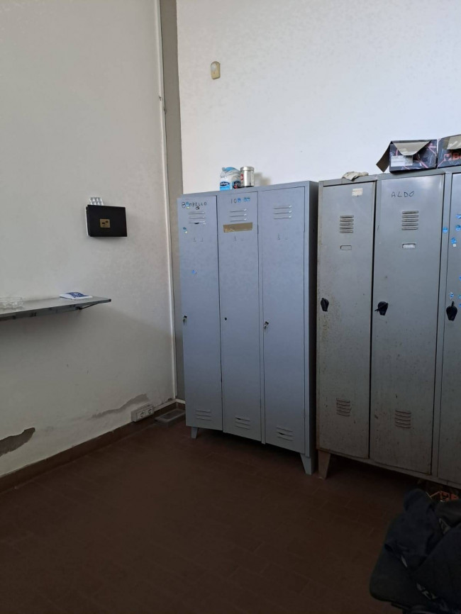 Fondo Artigianale in affitto a Empoli