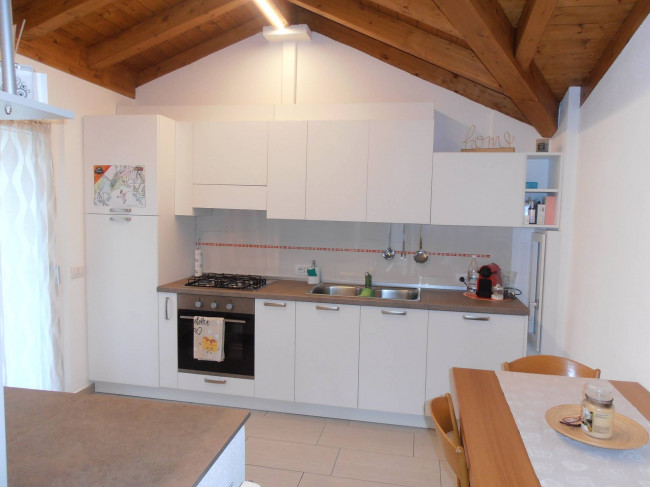 Villetta a schiera in affitto a Cremenaga
