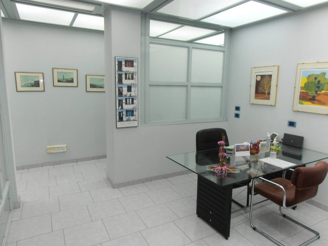 Ufficio in affitto a Luino