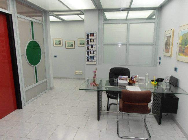 Ufficio in affitto a Luino