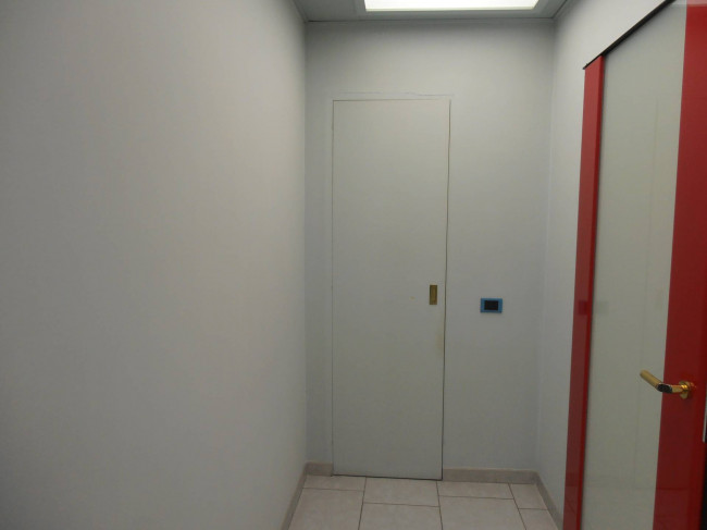 Ufficio in affitto a Luino