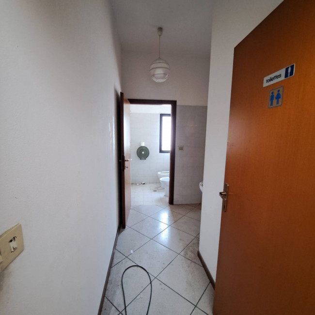 Capannone in affitto a Forlì