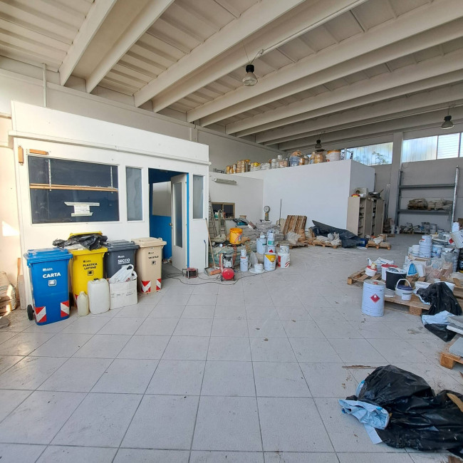 Capannone in affitto a Forlì