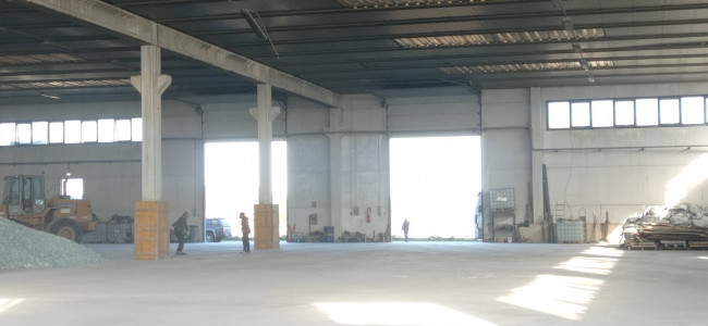 Deposito in affitto a Piombino