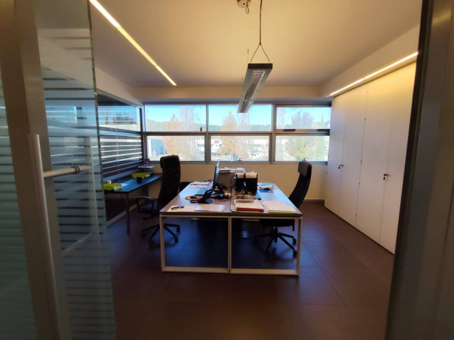 Ufficio in affitto a Poggibonsi