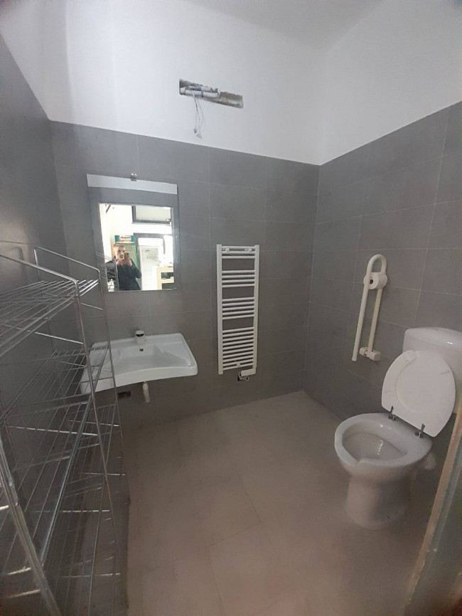 Fondo Commerciale in vendita a Firenze