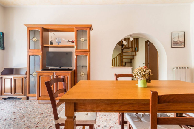 Appartamento in vendita a Santa Maria a Monte