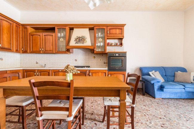 Appartamento in vendita a Santa Maria a Monte