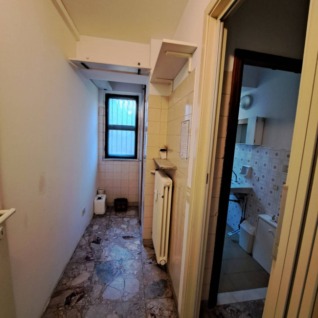 Negozio in affitto a Forlì