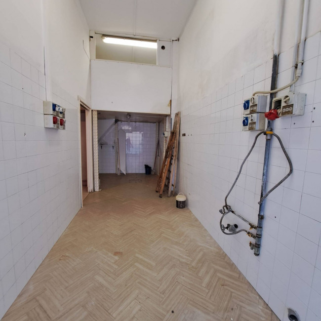 Negozio in affitto a Forlì