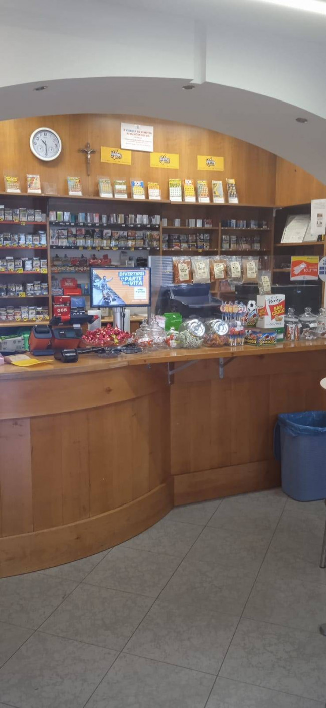 Attività/licenza in vendita a Firenze