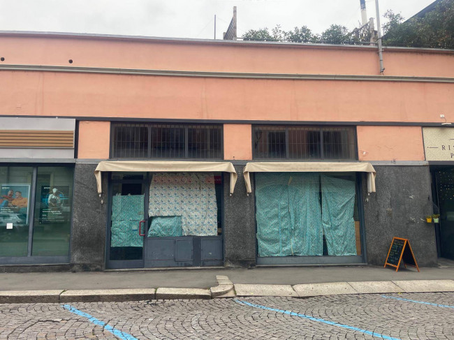 Negozio in affitto a Chivasso