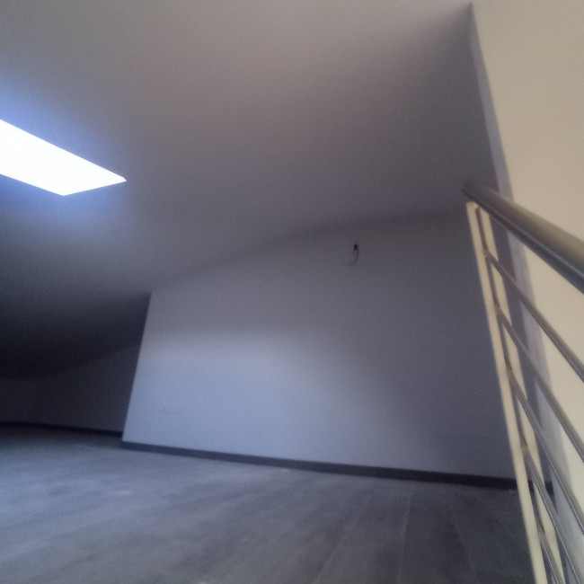 Appartamento in vendita a Capraia e Limite