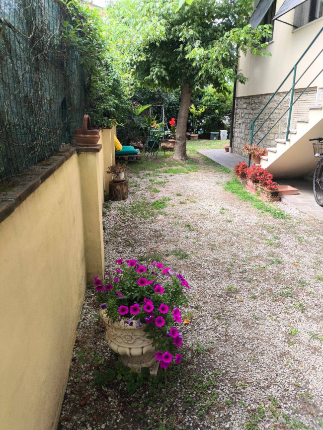 Casa indipendente in affitto a Pietrasanta