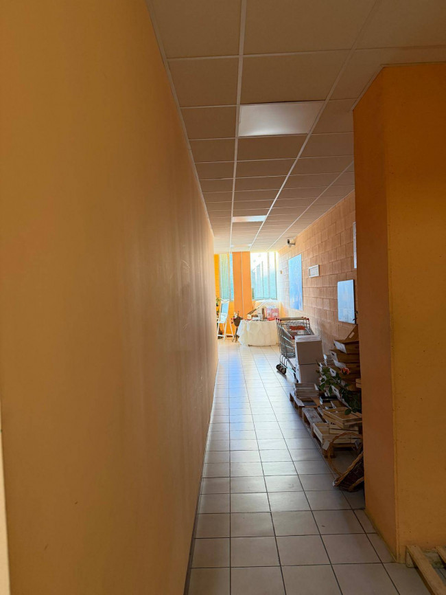 Fondo Commerciale in vendita a Vinci