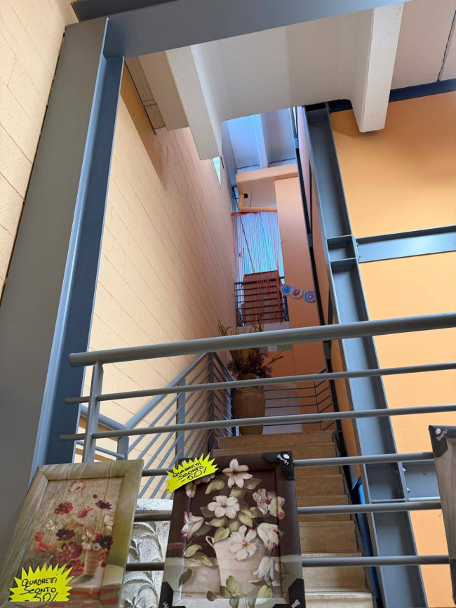 Fondo Commerciale in vendita a Vinci