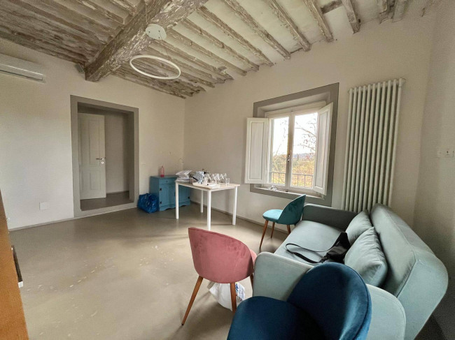 Appartamento in affitto a Capraia e Limite