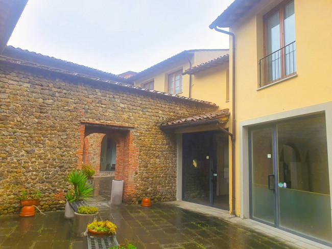 Fondo Commerciale in affitto a Montelupo Fiorentino