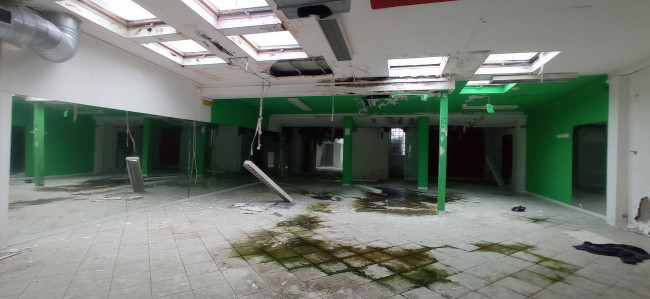 Fondo Artigianale in affitto a Empoli