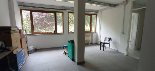 Ufficio in affitto a Vinci