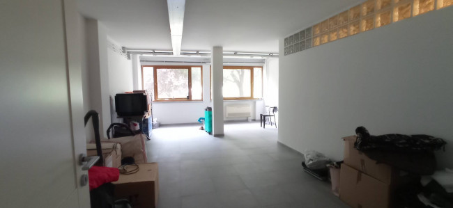 Ufficio in affitto a Vinci