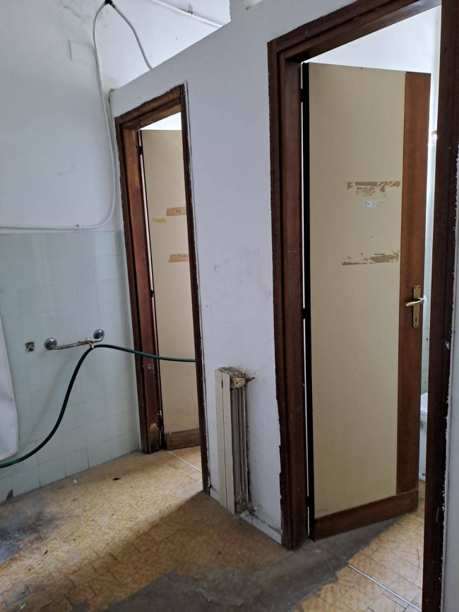 Capannone in affitto a Capraia e Limite