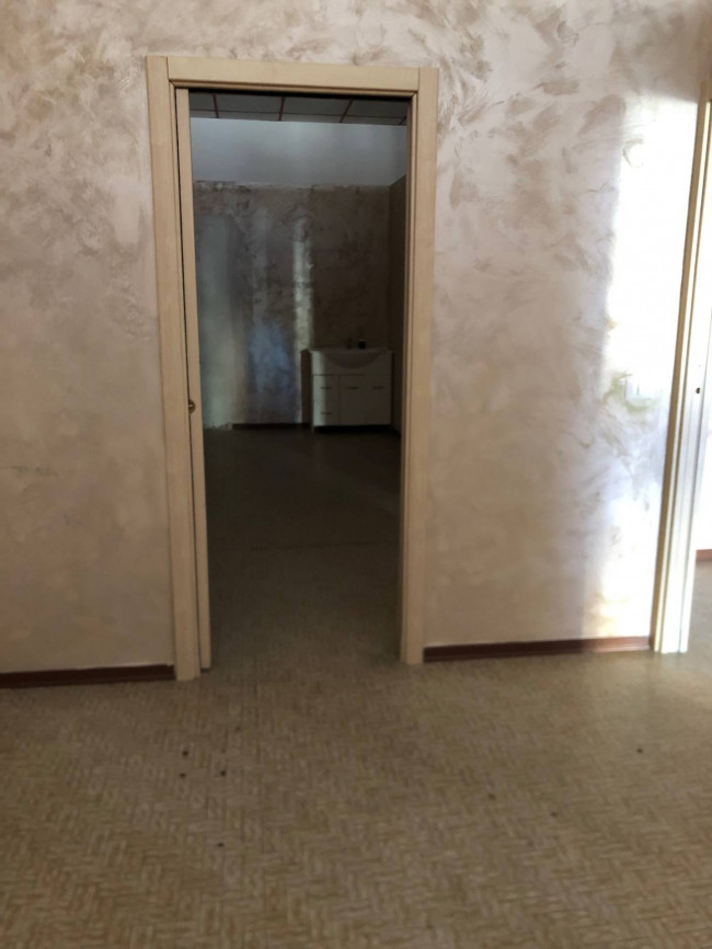 Negozio in affitto a Luino