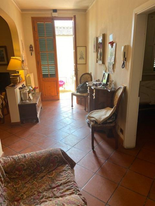 Appartamento in affitto a Capraia e Limite