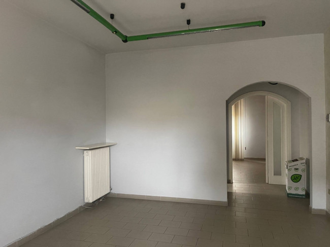 Fondo Commerciale in affitto a San Miniato