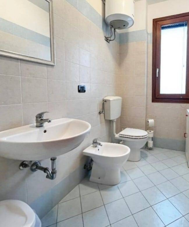 Fondo Commerciale in vendita a Monsummano Terme