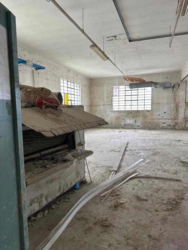 Fondo Artigianale in affitto a Forlì
