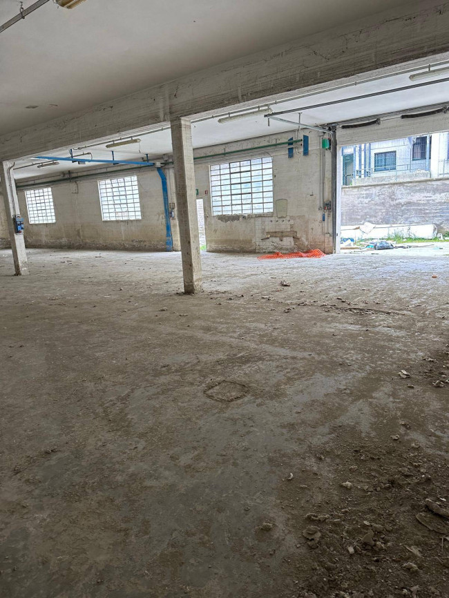 Fondo Artigianale in affitto a Forlì