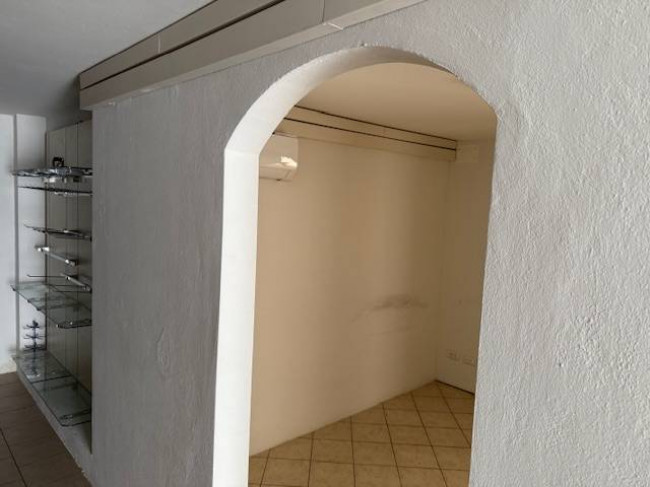 Fondo Commerciale in affitto a Empoli