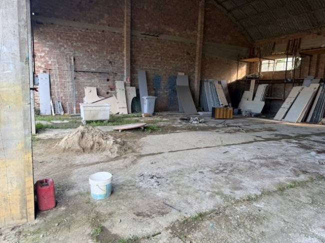 Capannone in affitto a San Miniato