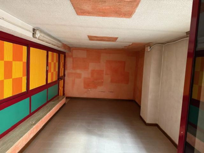 Fondo Commerciale in affitto a Santa Croce sull'Arno