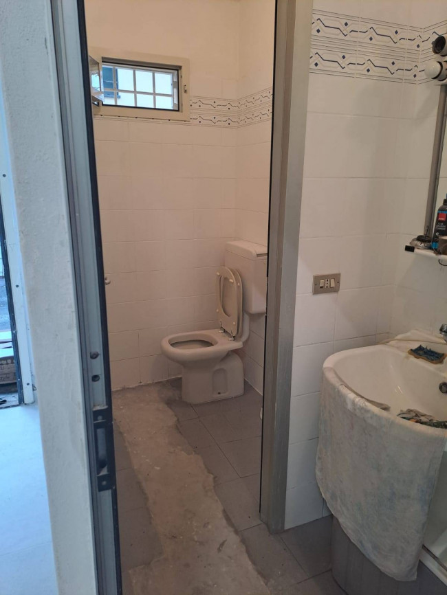 Fondo Artigianale in affitto a Empoli