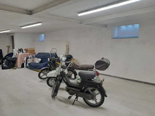 Fondo Artigianale in affitto a Empoli