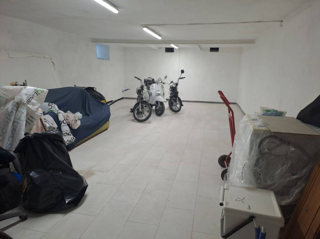 Fondo Artigianale in affitto a Empoli