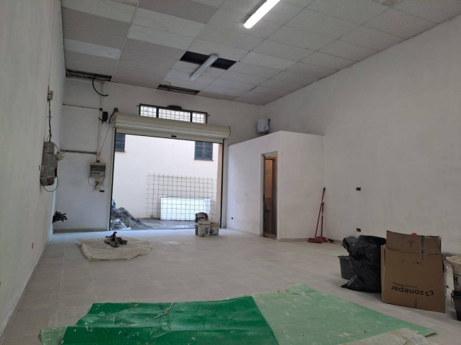 Fondo Artigianale in affitto a Empoli