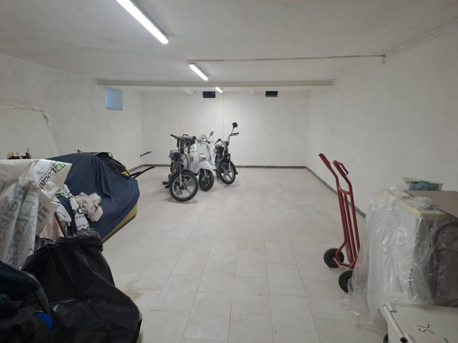 Fondo Artigianale in affitto a Empoli