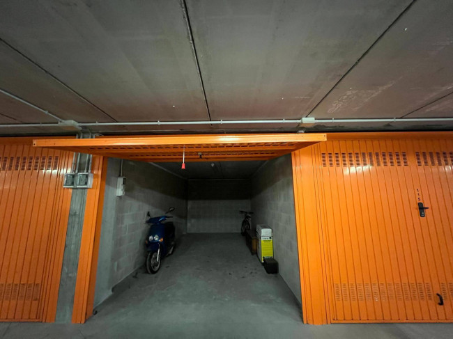 Garage/Box/Cantina/Posto Auto in vendita a Torino