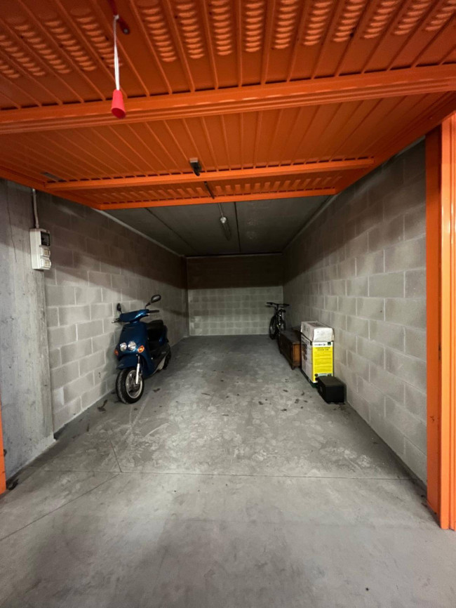 Garage/Box/Cantina/Posto Auto in vendita a Torino